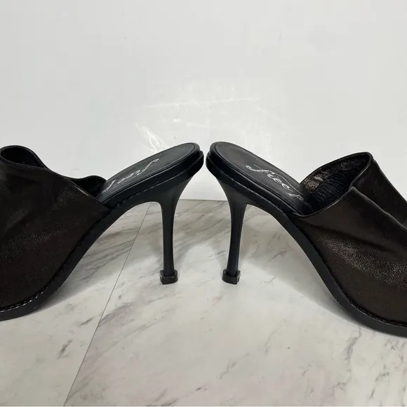 New! Free People Leila Black Leather Mule 37 1/2