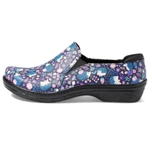 NEW KLOGS FOOTWEAR women's moxy clog in hedgehog patent