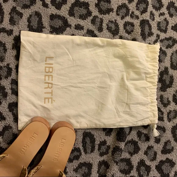 New Liberte Leather Santorini woven mules in Cream Size 7