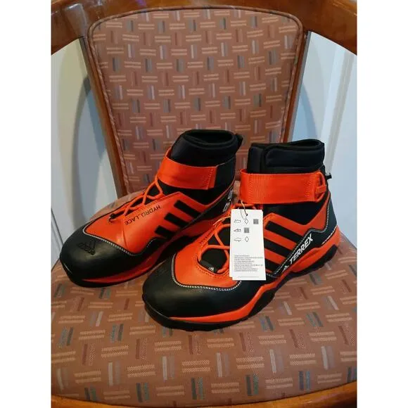 New Men's 9 Adidas Terrex Hydro Lace Outdoor Trail Boots Shoes Black CQ1755