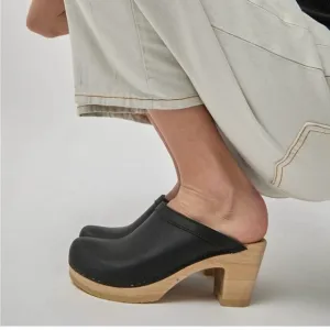 New No.6 Old School High HeelWood Base Black Leather Clogs SizeUS 5/ EUR 35