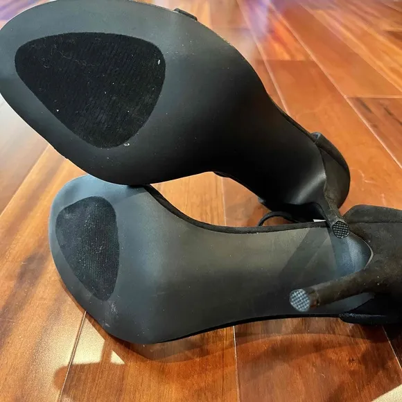 New NWT Steve Madden Crash Black Heels Ankle Strap High Heel Open Toe Size US 10