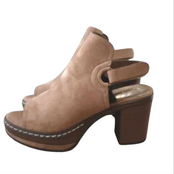 NEW Pierre Dumas Tan Suede Sling Back Open Toe Block Heels size 10