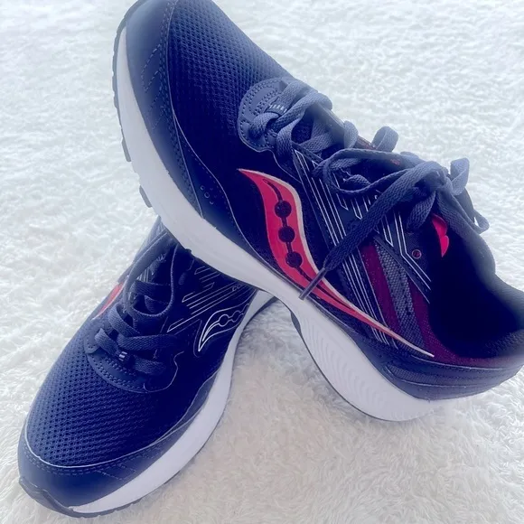 NEW Saucony Cohesion 15 Size 9 cobalt punch bleu S10701-18 Athletic Shoes