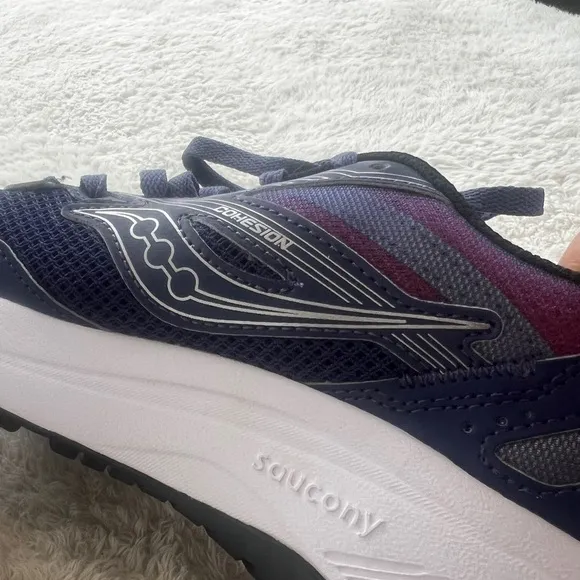 NEW Saucony Cohesion 15 Size 9 cobalt punch bleu S10701-18 Athletic Shoes