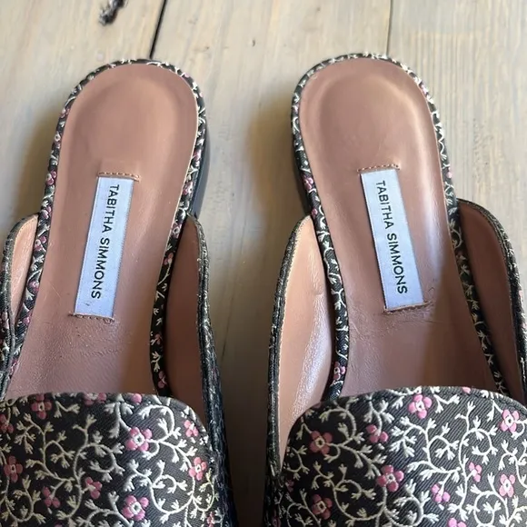 New. Tabitha Simmons Masha Bow mules in black multi Size 38.5, US 8.5