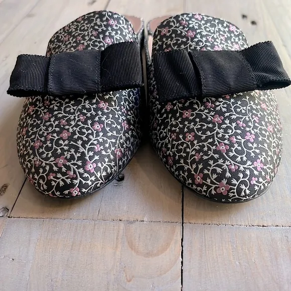New. Tabitha Simmons Masha Bow mules in black multi Size 38.5, US 8.5