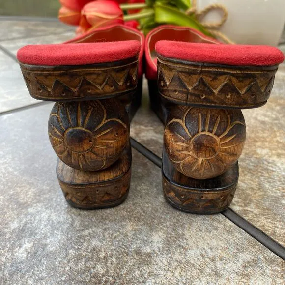 NEW Unique Red Hand Carved Wooden Wedge Heeled Slide Mules Sandals Size 8
