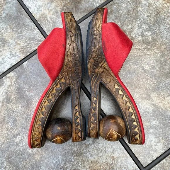 NEW Unique Red Hand Carved Wooden Wedge Heeled Slide Mules Sandals Size 8
