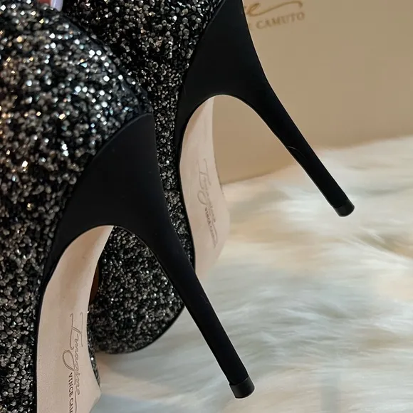 New Vince Camuto Sparkly Pumps