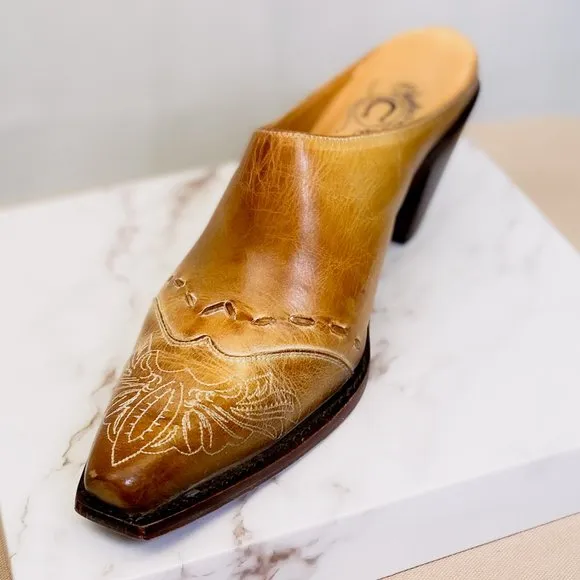 NEW Womens LUCCHESE Western Style Mule Clog Leather Shoes Handcrafted Top Slides