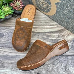 NIB Born Yucatan 9M 40.5 Brown Distressed Suede Huarache Woven Clogs Mules