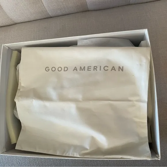 NIB Good American Kickstand Slide Sandal kitten heel size 14