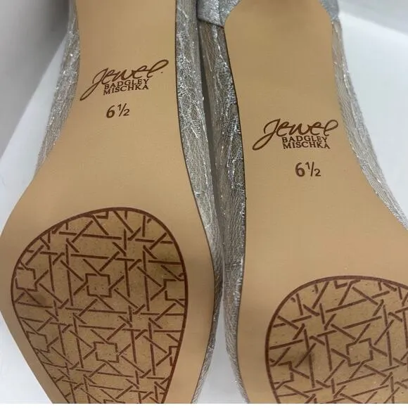 NIB Jewel Badgley Mischka Gia Special Occasion Heels Pumps Silver Glitter 6.5