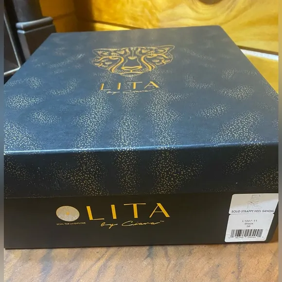 NIB LITA BY CIARA SOLID STRAPPY LEATHER HEEL IN BLACK SIZE 38 EU/ 7.5-8 US