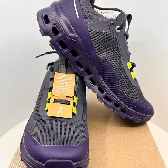 NIB OC Women's Cloudultra 2 Navy/Ink 8.5