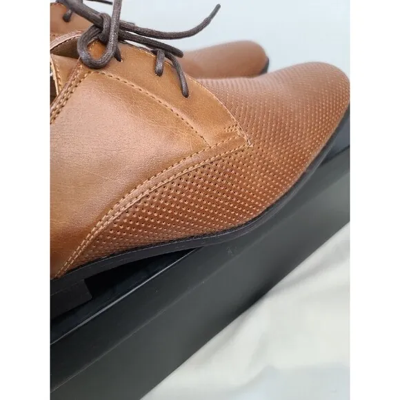 NIB Report Mens Oxford Sz 10.5 M Brown Light Tan Two Tone Dress Shoe