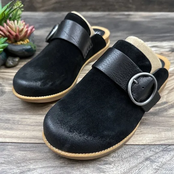 NIB Sofft Bayla 7.5M Suede Leather Slip On Comfort Clogs Mules Black