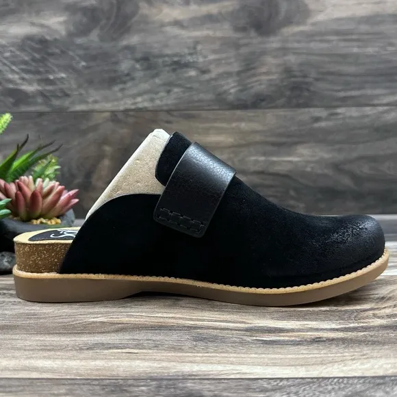 NIB Sofft Bayla 7.5M Suede Leather Slip On Comfort Clogs Mules Black