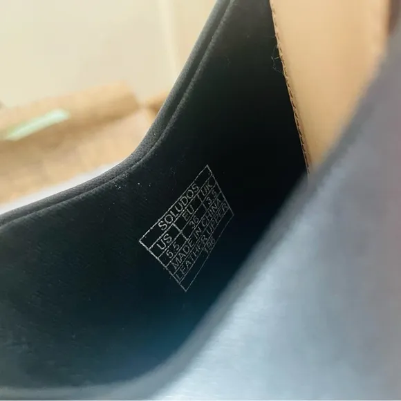 NIB SOLUDOS black leather Venetian mules size 5.5