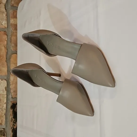 NIB Vince  Claire D'Orsay Woodsmoke Heels size 6