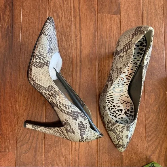 NIB New SAM EDELMAN Sadi Gray Tan Snake Python Print Pumps Heels 7.5 7 1/2