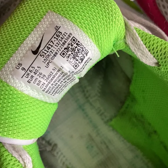 Nike Air Max Correlate 'White Fireberry Lime Green' Size 9 trail running shoes