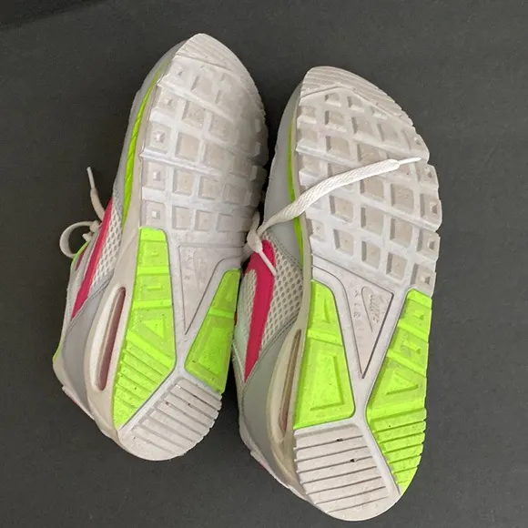 Nike Air Max Correlate 'White Fireberry Lime Green' Size 9 trail running shoes
