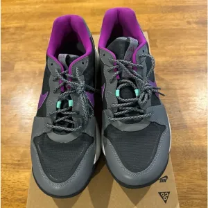 Nike Men's ACG Lowcate Trail Hiking Shoes Smoke Grey Purple Green Size 10.5 NEW