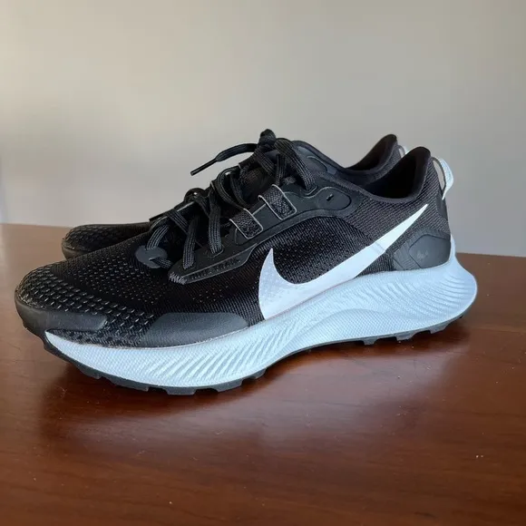 Nike Pegasus Trail 3 Running Shoes Black DA8698-001 no box new Womens Hiking