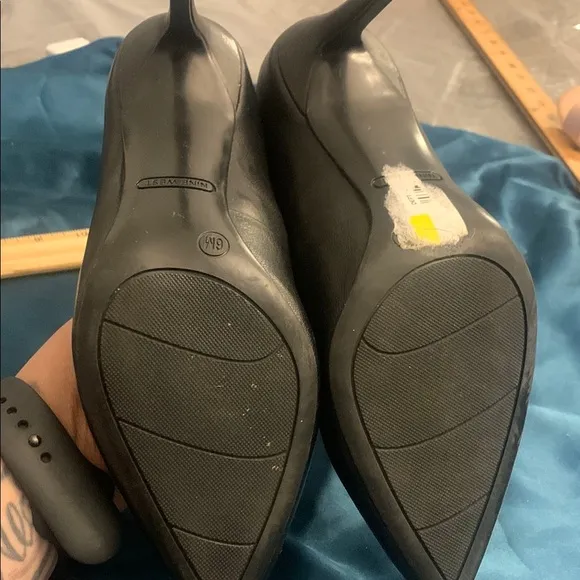 Nine West Black Pointed-Toe Heels