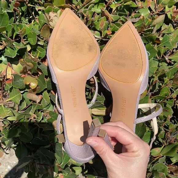 Nine West Pumps Snake Skin STRAPPY HEELS 9.5 Tornaydo Gray Taupe
