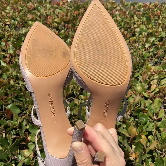 Nine West Pumps Snake Skin STRAPPY HEELS 9.5 Tornaydo Gray Taupe
