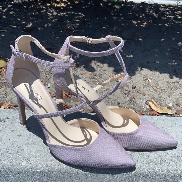 Nine West Pumps Snake Skin STRAPPY HEELS 9.5 Tornaydo Gray Taupe