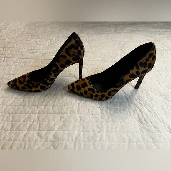 Nine West Tatiana leopard cow hair pointed toe pumps nwob