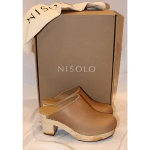 Nisolo Leather Closed Toe Slip On Wooden All Day Mule Heeled Clogs 6 ALMOND