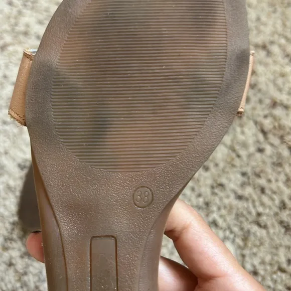 Nisolo Sirena Sandal, Neutral / Light Tan, 38 (7.5)