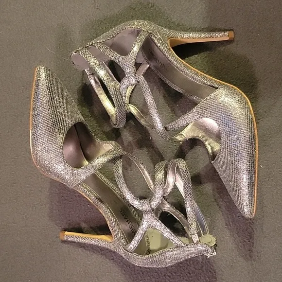 💚NWB MICHAEL KORS HEELS