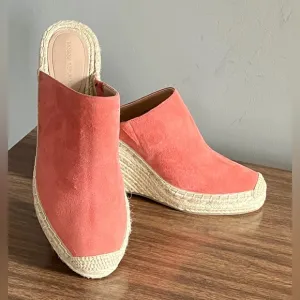 NWOB Banana Republic Coral Suede Espadrille Wedge Mules, Size 10
