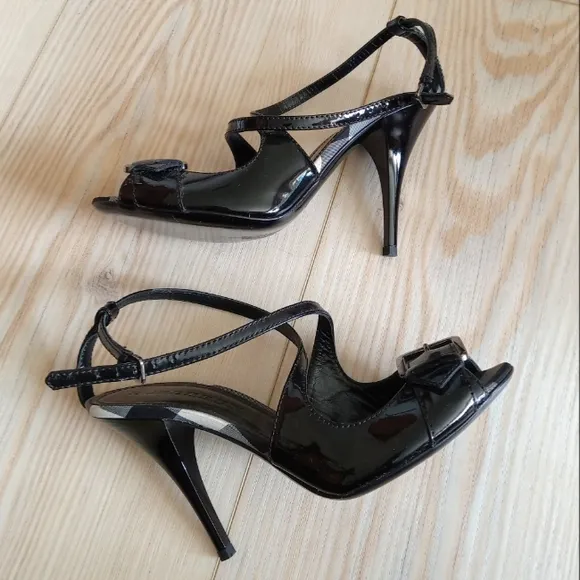NWOB Burberry Heels