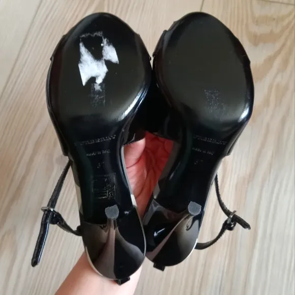 NWOB Burberry Heels