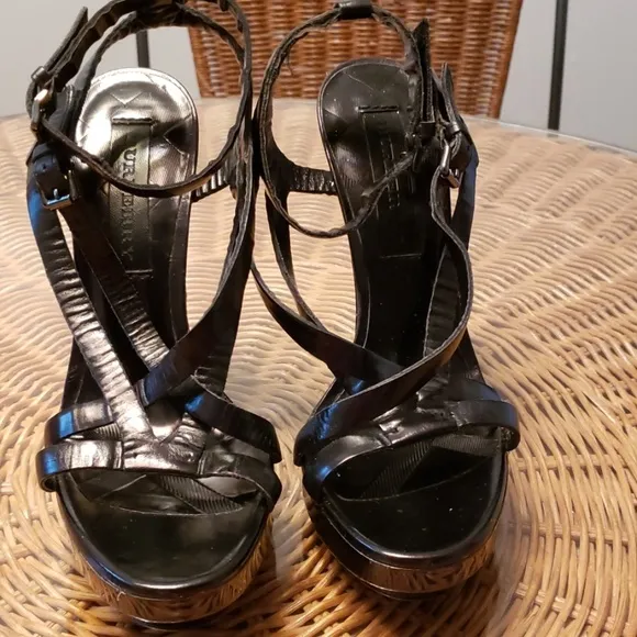 NWOB! Burberry Strappy Platform Heels 36