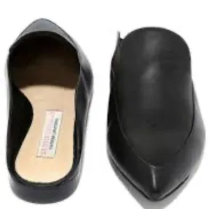 NWOB Kristin Cavallari Capri Black Leather Loafer Pointed Toe Mules, Size 7.5
