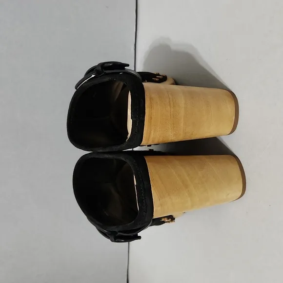NWOB Veronica Beard Suede Dacey Clog Mules. Size 6.