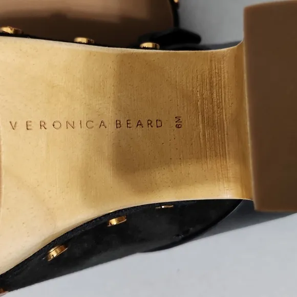 NWOB Veronica Beard Suede Dacey Clog Mules. Size 6.