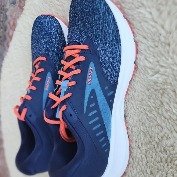 NWOT Brooks Range 2 Women's Size 8.5 Running Athletic Shoes 💙🏃‍♀️🧡