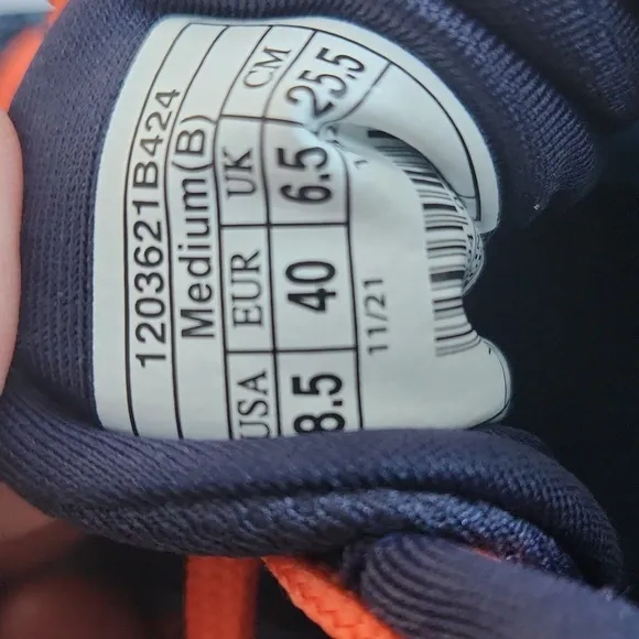 NWOT Brooks Range 2 Women's Size 8.5 Running Athletic Shoes 💙🏃‍♀️🧡