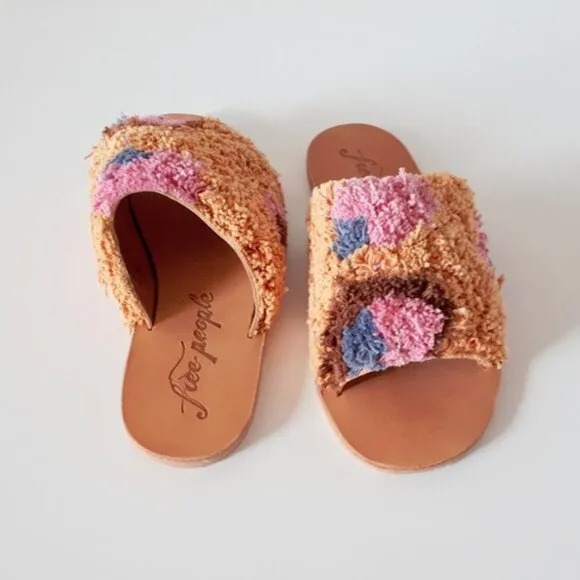 NWOT Free People Yuma woven &quot;shag&quot; peep toe sandal mules, 37