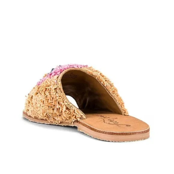NWOT Free People Yuma woven &quot;shag&quot; peep toe sandal mules, 37