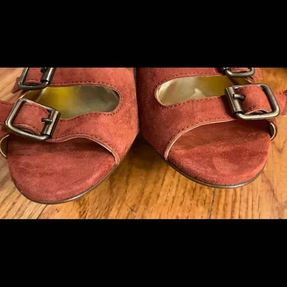NWOT J Crew Strappy Heels, Rust